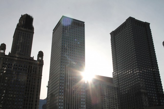 Sunrays through 3 skyscraper buildings 640x427