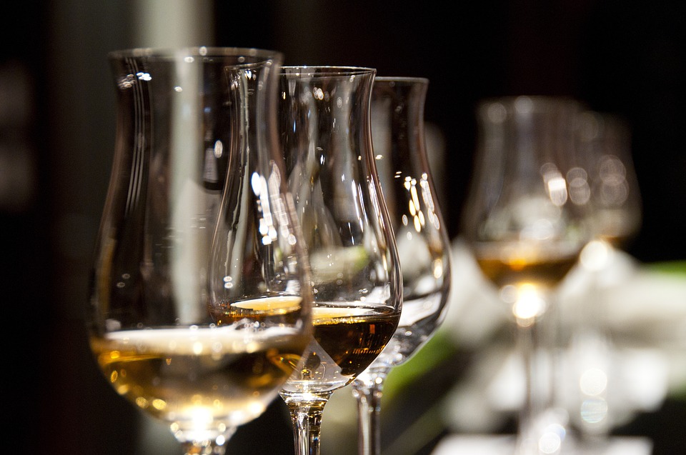 Wine glasses 1246240 960 720