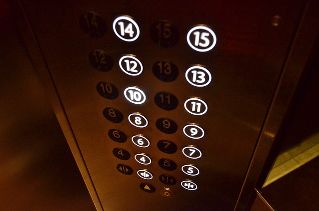 Elevator 358249 640