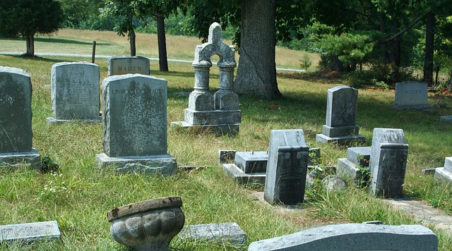 Cemetery 51550 640