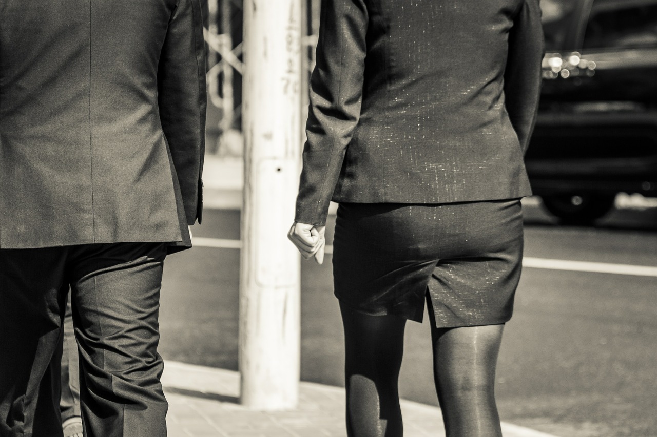 葬儀で会社から頂いたお花のお礼方法について ビズパーク